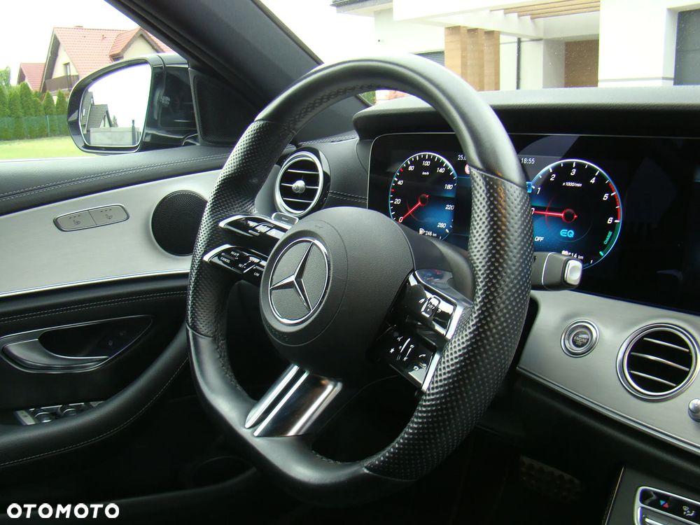 Mercedes-Benz Klasa E 300 de 4Matic 9G-TRONIC AMG Line - 39