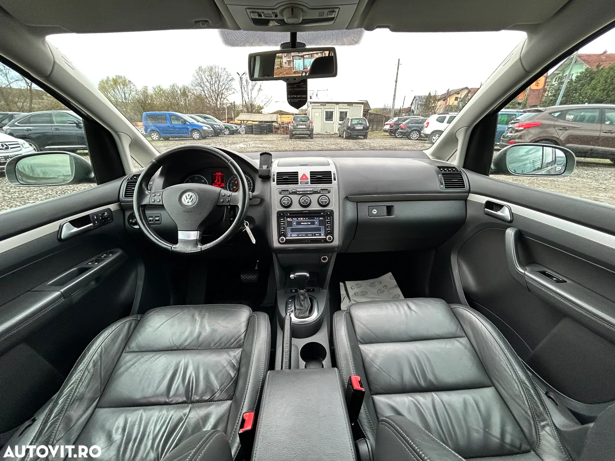 Volkswagen Touran Cross 2.0 TDI DSG - 15
