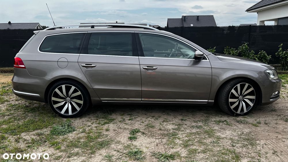 Volkswagen Passat - 11