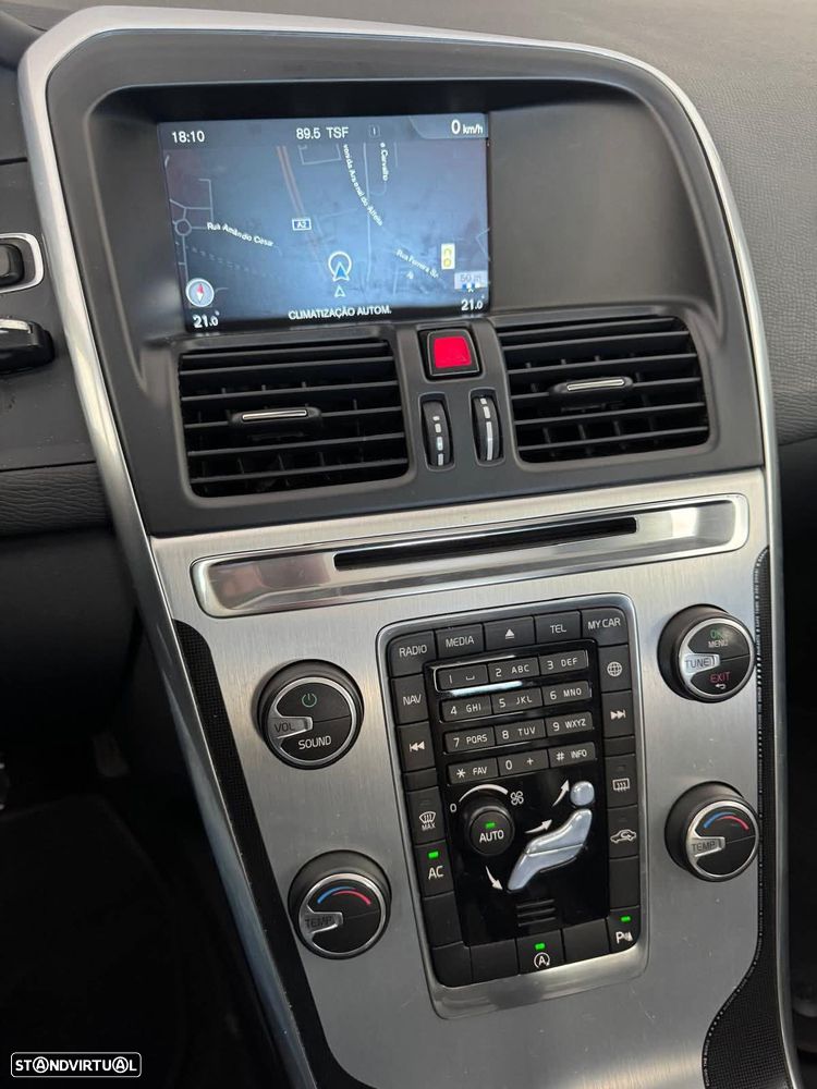 Volvo XC 60 2.0 D4 Volvo Ocean Race - 17