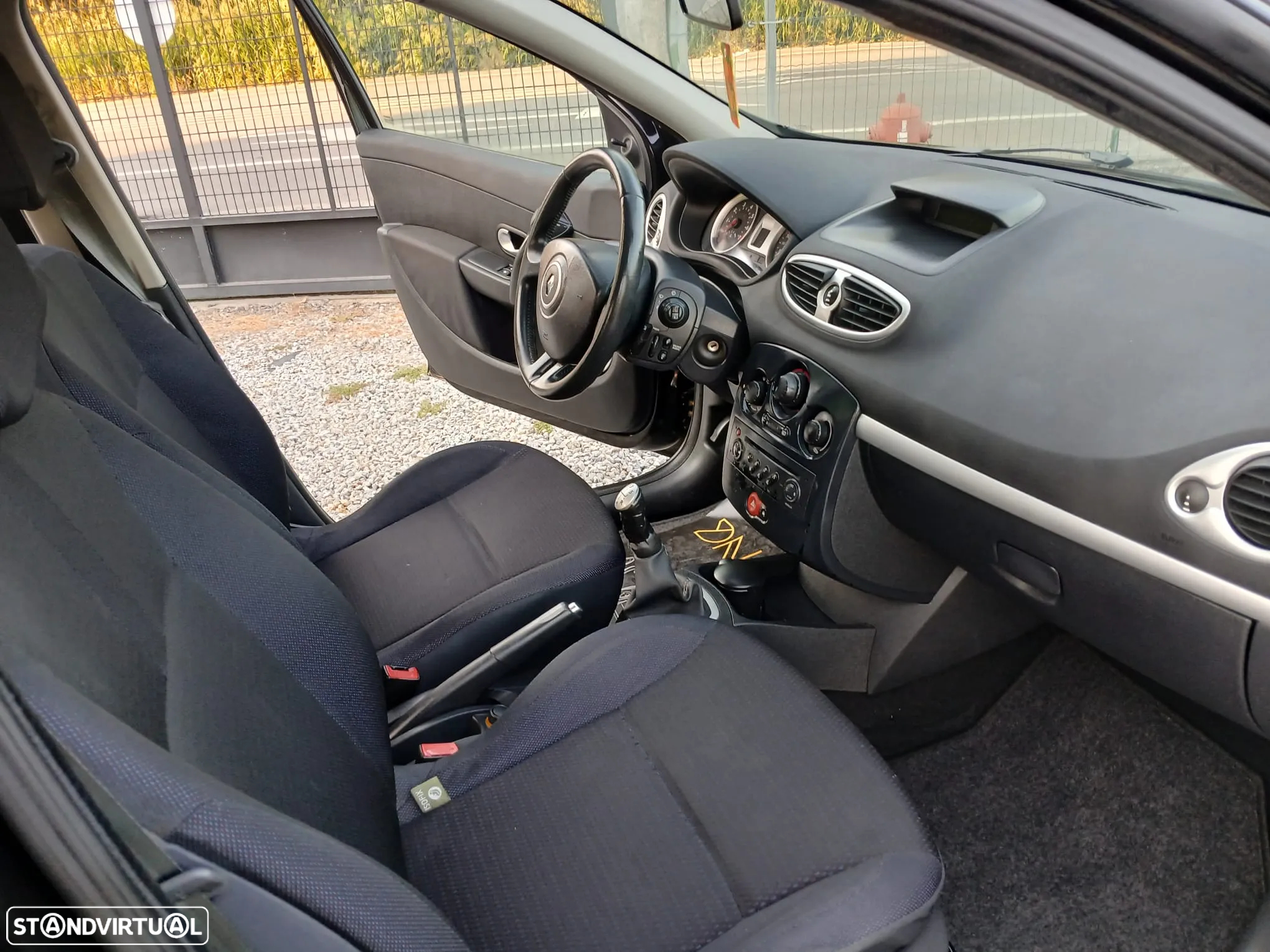 Renault Clio 1.2 Authentique - 2