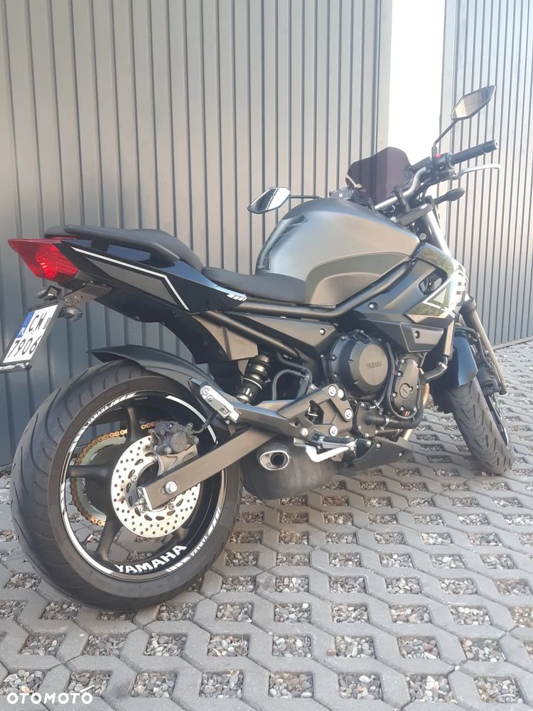 Yamaha XJ - 8