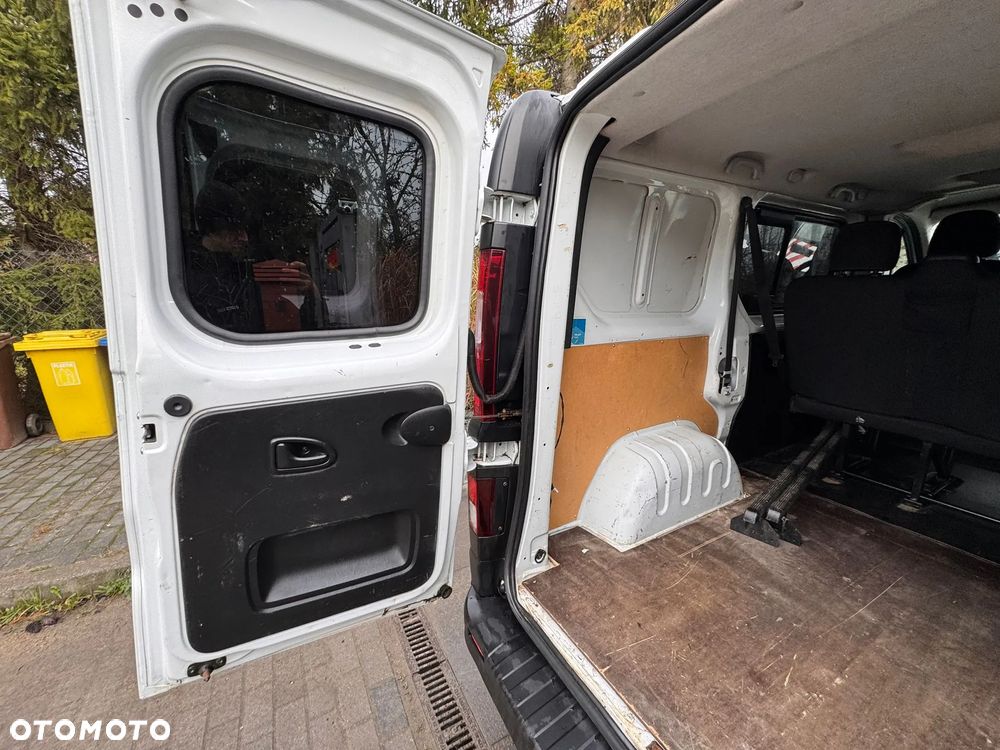 Opel VIVARO BRYGADÓWKA 6 MIEJSC KLIMATYZACJA - 11