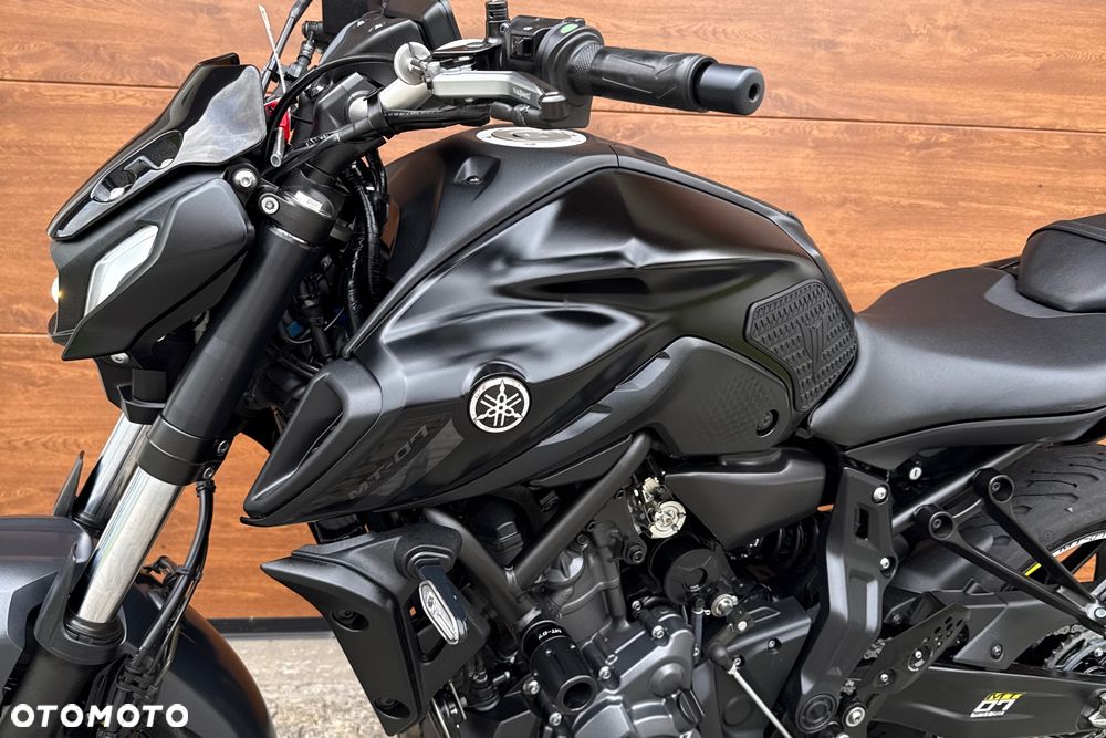 Yamaha MT - 22