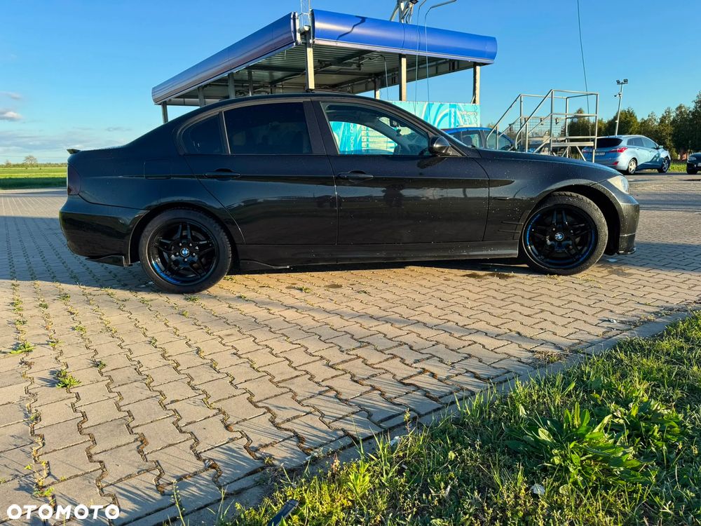 BMW Seria 3 320d Efficient Dynamics - 2