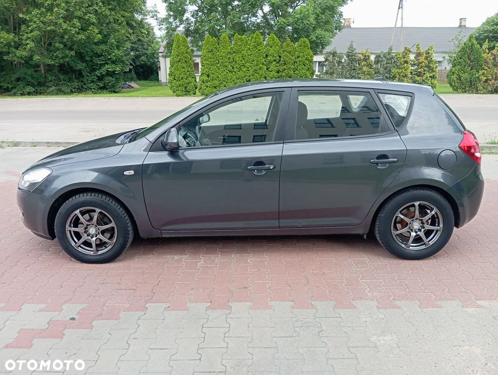 Kia Ceed 2.0 Optimum - 6