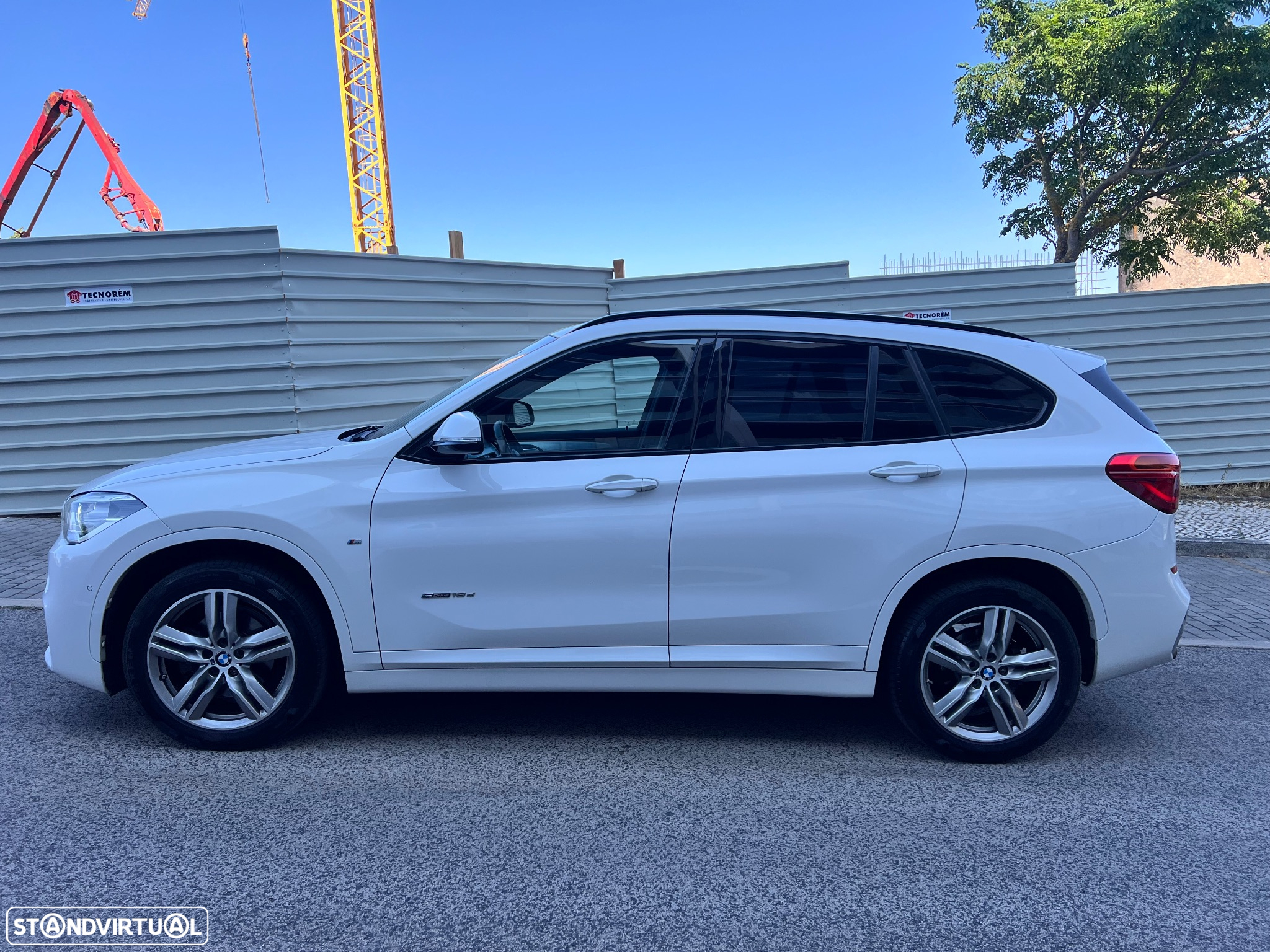 BMW X1 18 d sDrive Auto Pack M - 11