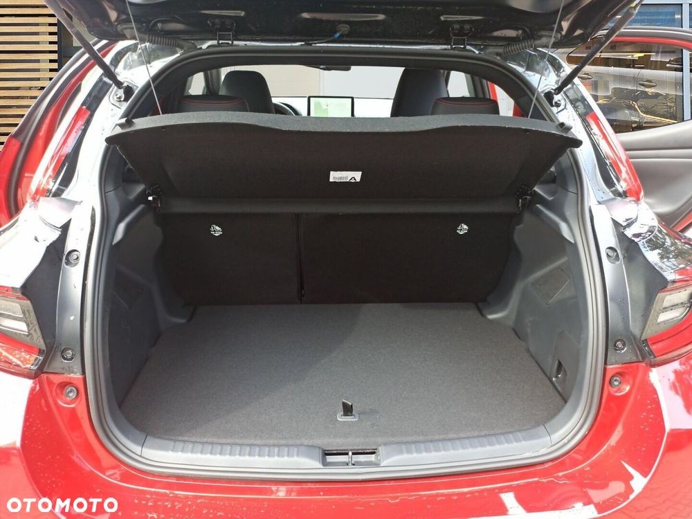 Toyota Yaris - 12