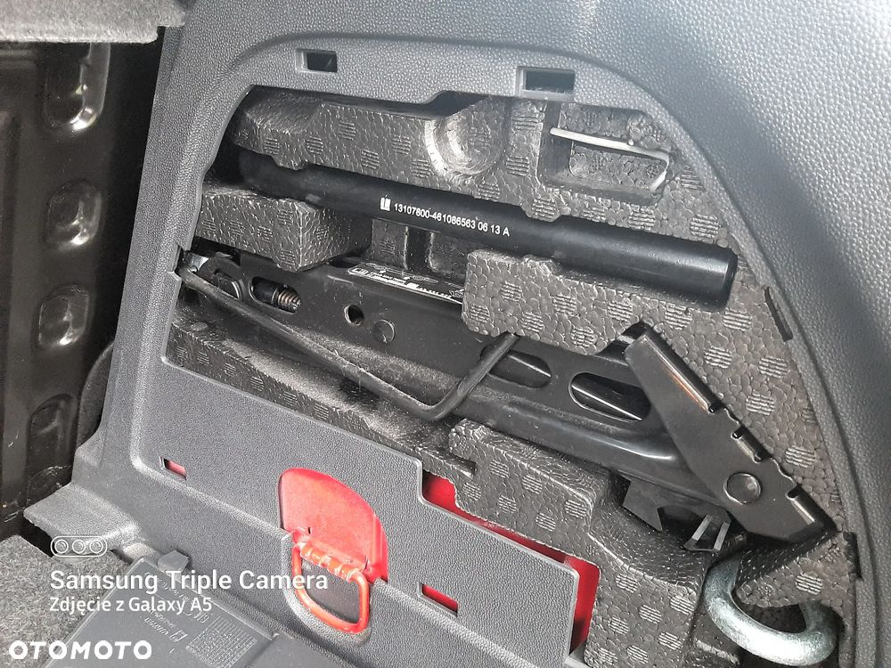 Opel Corsa 1.4 16V Active - 21