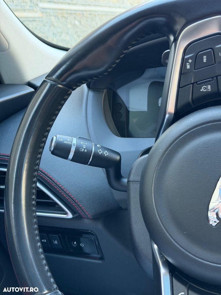 Jaguar F-Pace 30d AWD R-Sport - 21