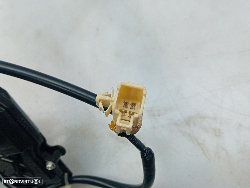 Fechadura / fecho da mala TOYOTA Avensis Liftback (_T25_) - 4