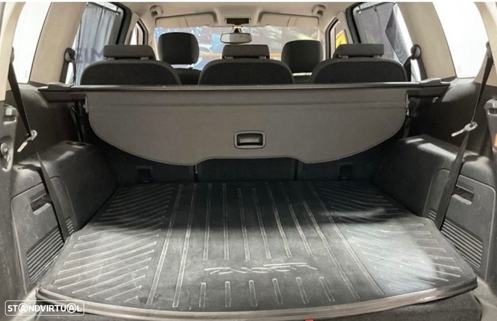 Ford S-Max 2.0 TDCi Titanium 7L - 8
