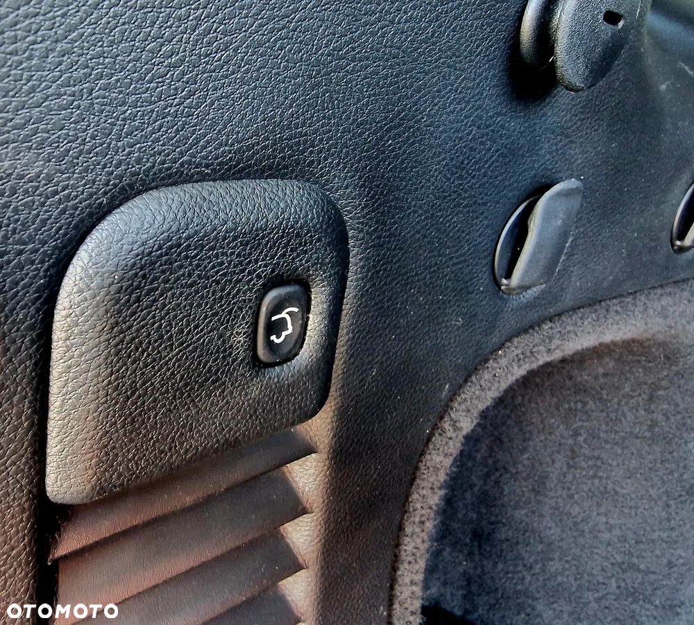 Jeep Grand Cherokee - 33