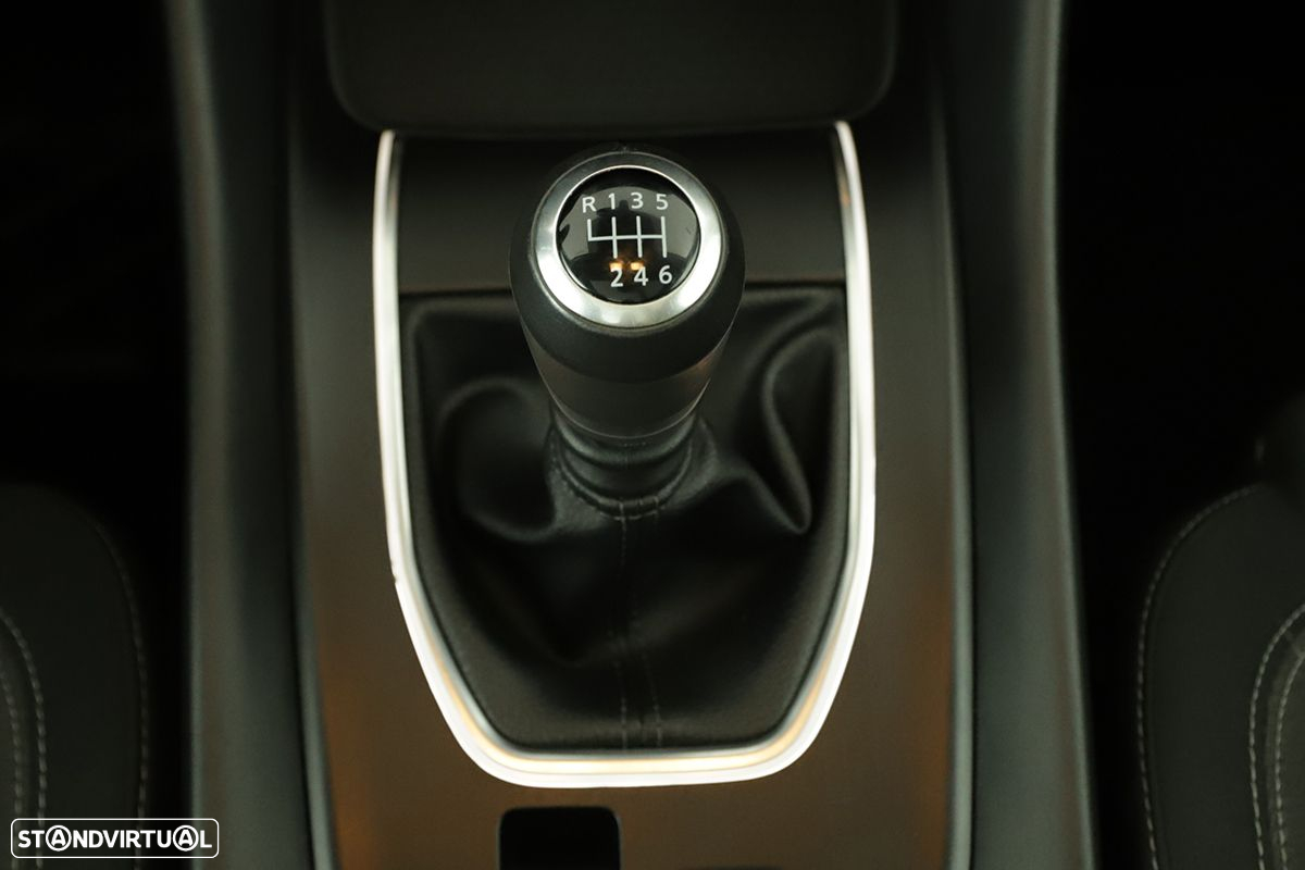 Nissan Qashqai 1.3 DIG-T N-Connecta LED - 14