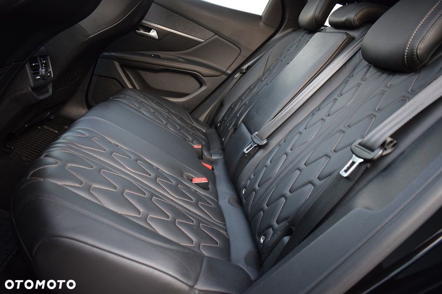 Peugeot 3008 1.2 PureTech GPF Allure S&S - 10