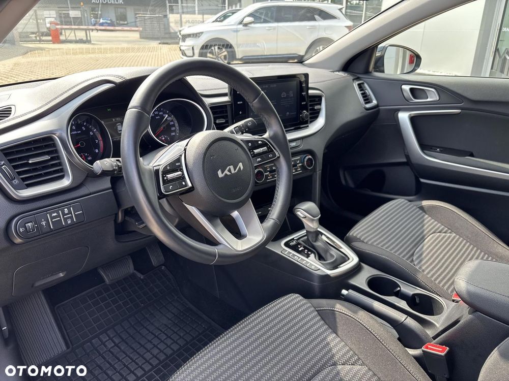 Kia Ceed 1.5 T-GDI M DCT - 10