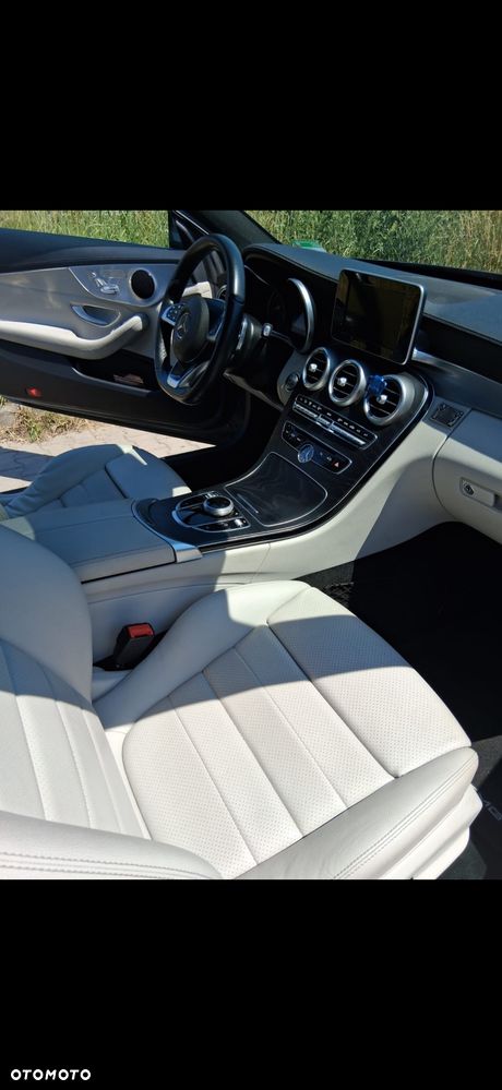 Mercedes-Benz Klasa C 300 7G-TRONIC - 6
