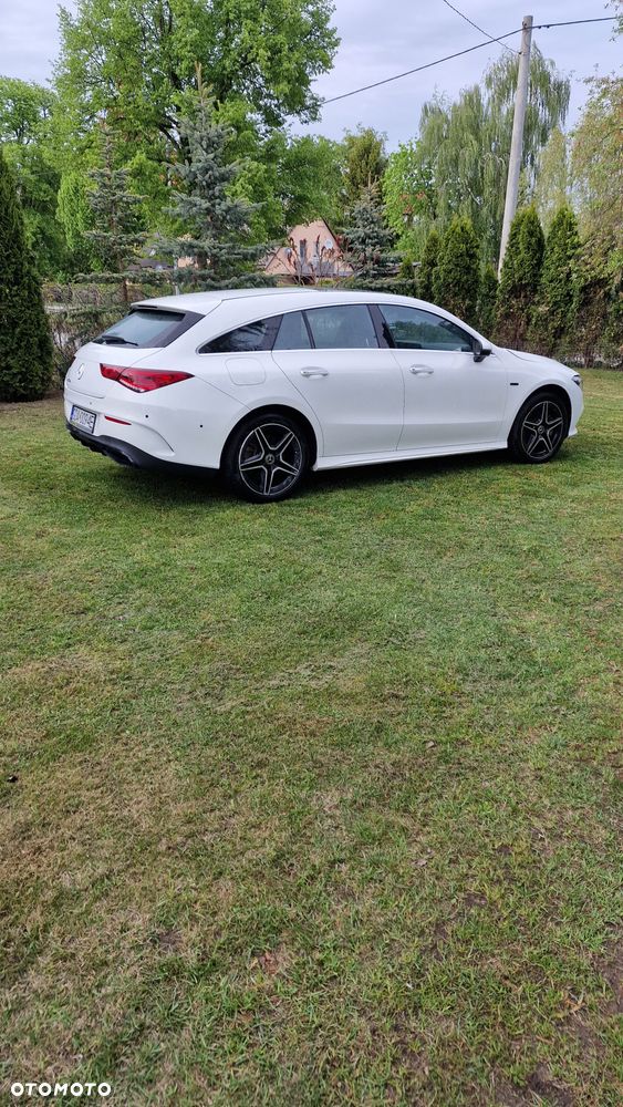 Mercedes-Benz CLA 250 E 8G-DCT - 8
