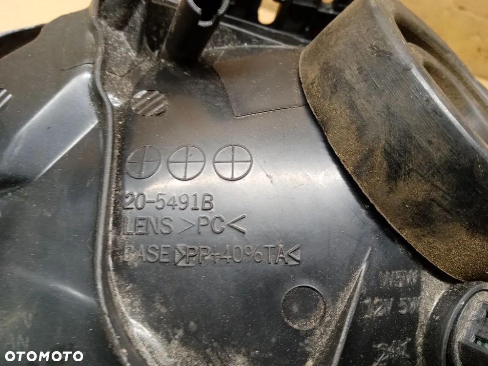 Lampa prawy przód przednia prawa Renault Clio II - 8