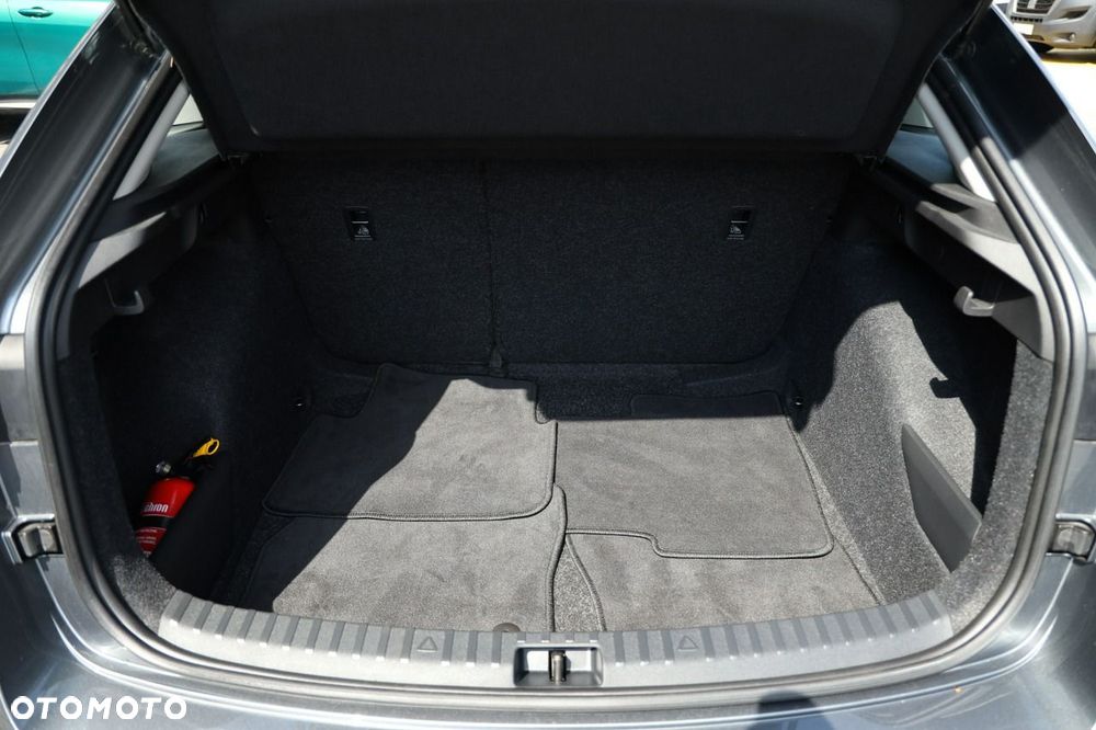 Skoda Scala 1.0 TSI Essence - 28