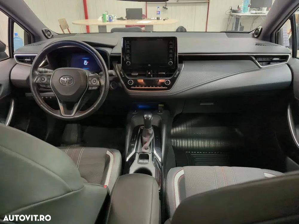 Toyota Corolla - 5