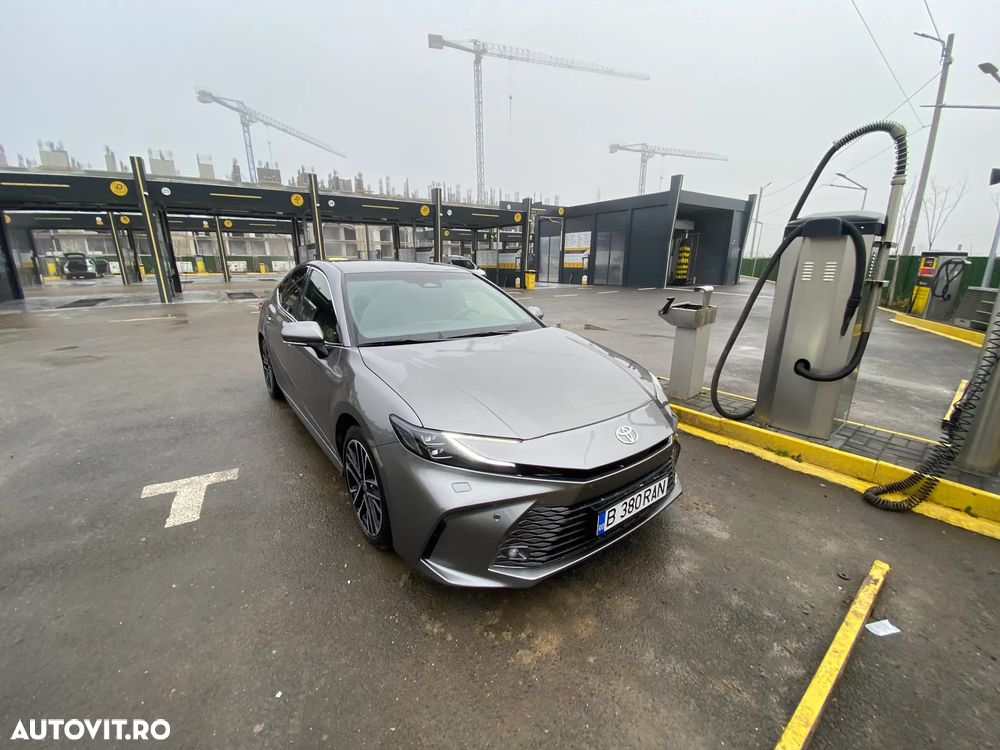 Toyota Camry Executive - 10