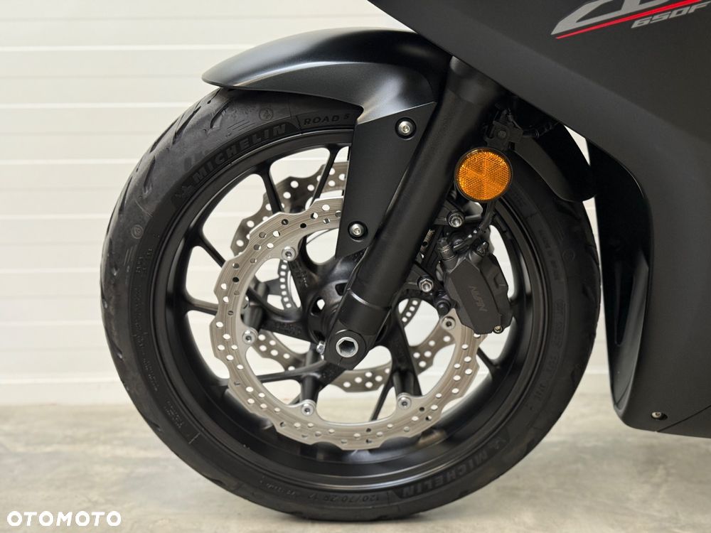 Honda CBR - 25