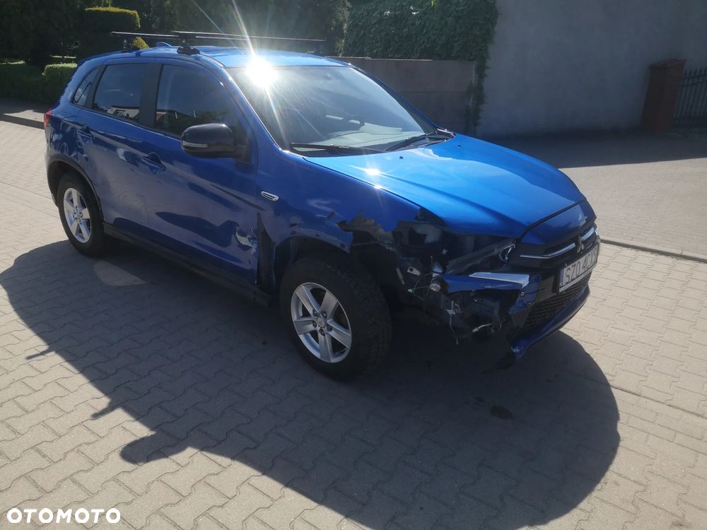 Mitsubishi Outlander - 3