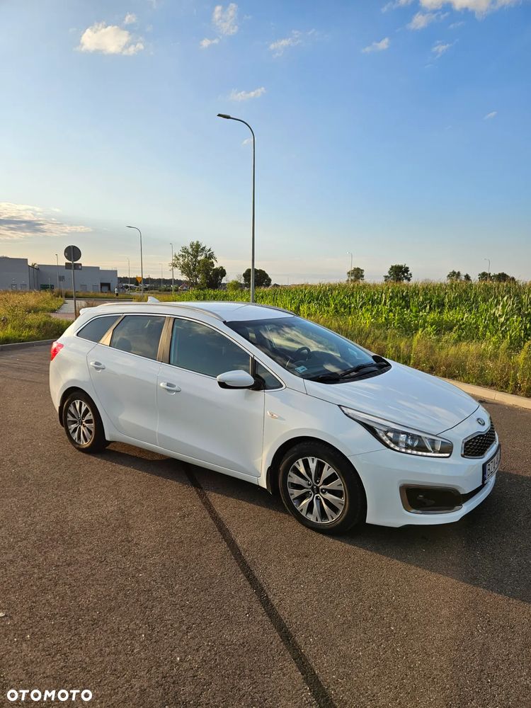 Kia Ceed Cee'd 1.6 CRDi L DCT - 26