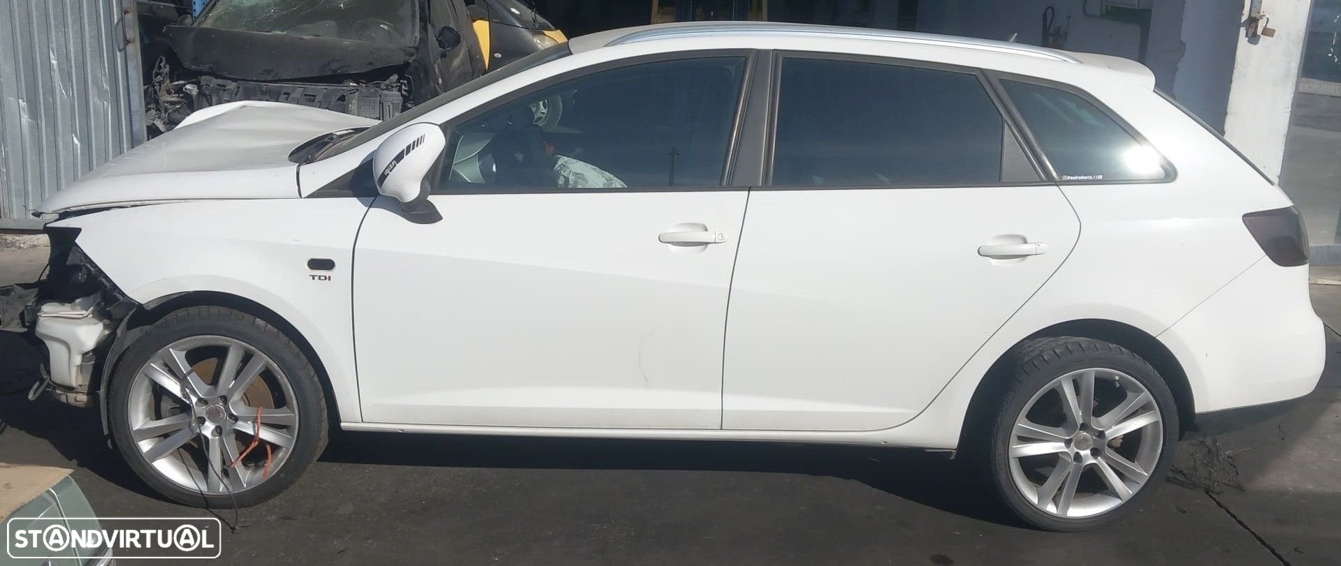 Seat Ibiza IV ST (6J8 | 6P8) 1.6 TDI de 2012 disponível para peças - 2