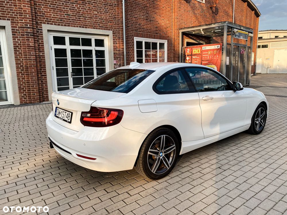 BMW Seria 2 220d Sport Line - 5