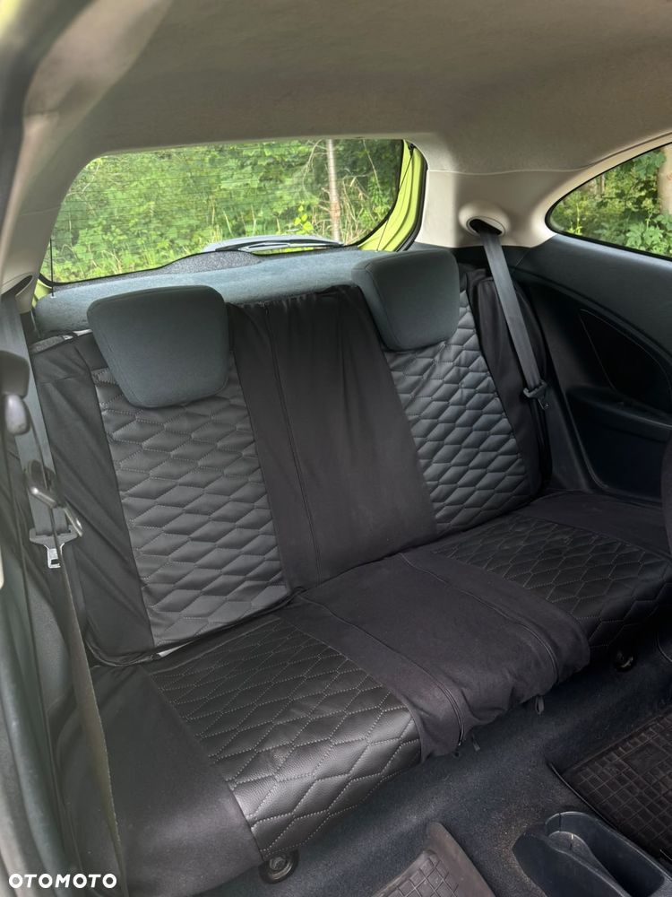 Ford KA 1.2 Ambiente - 17