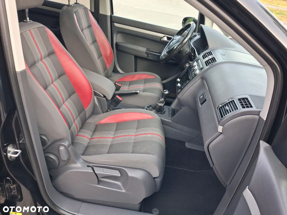 Volkswagen Touran 1.6 TDI DPF MATCH - 26