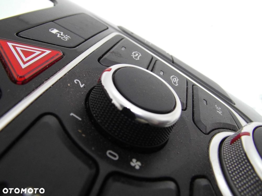 PANEL PRZEŁĄCZNIKÓW KLIMATYZACJI 97250-A6040 HYUNDAI I30 II 2013r. ORYGINAŁ - 4