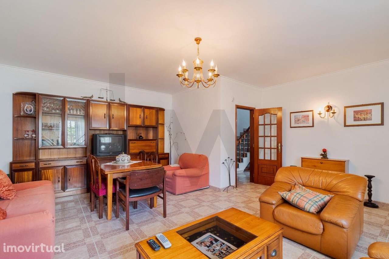 Moradia T5 como Nova com Jardim e Terreno de 402 m2 no Feijó - Grande imagem: 5/28