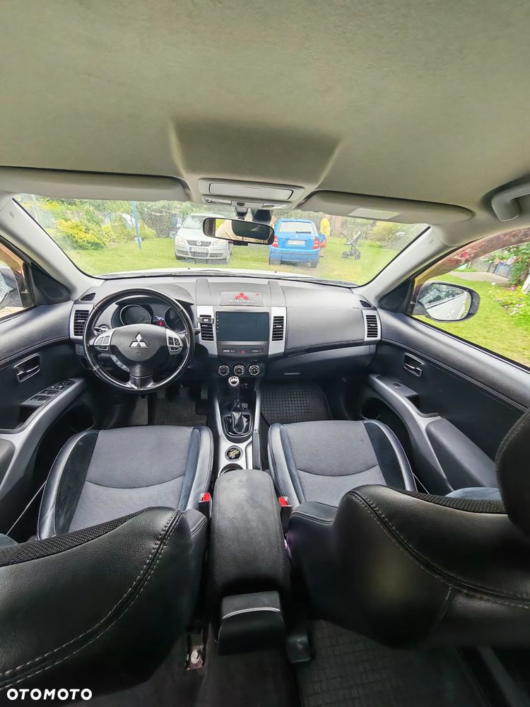 Mitsubishi Outlander 2.0 Invite 2WD EU5 - 10