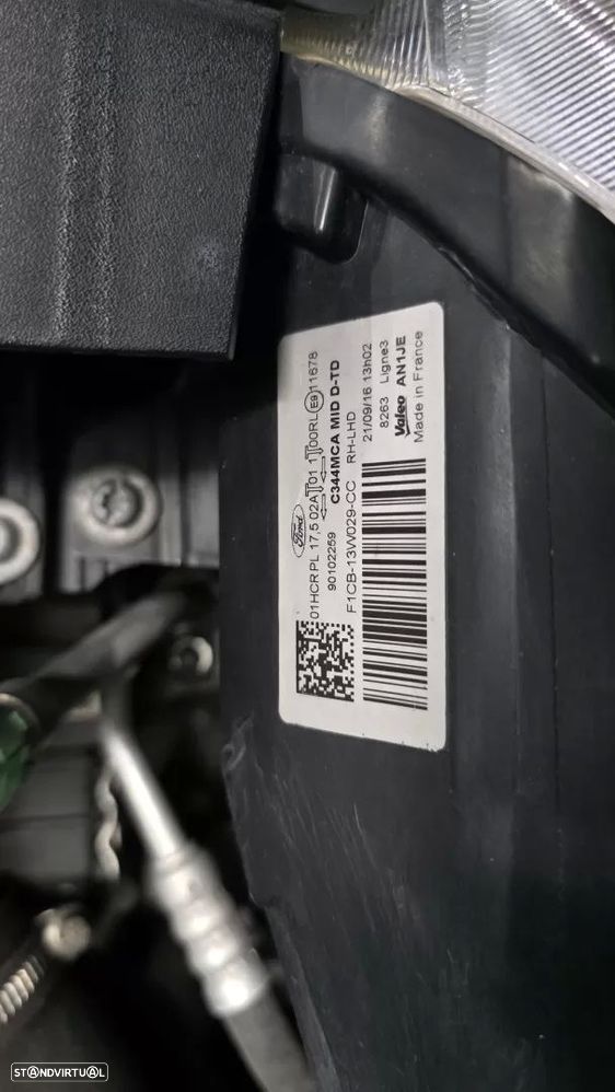 Ford C-Max 1.0 SCTi Titanium S/S - 42