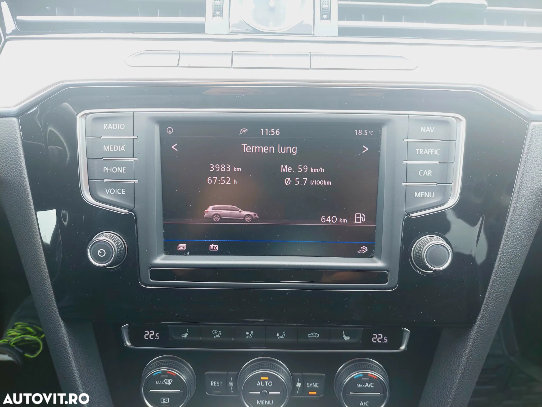 Volkswagen Passat - 13
