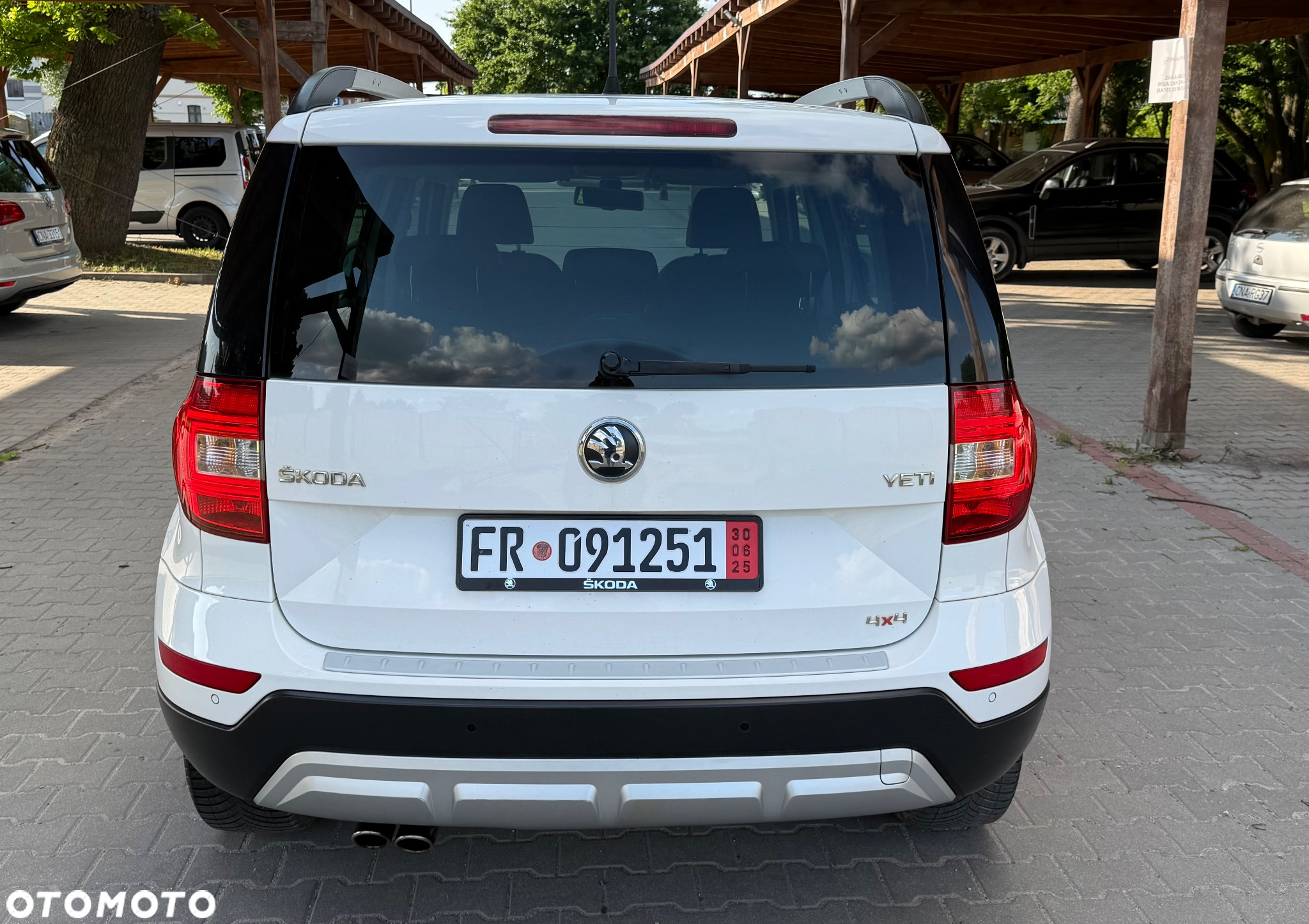 Skoda Yeti Outdoor 2.0 TDI DPF 4x4 L&K - 12