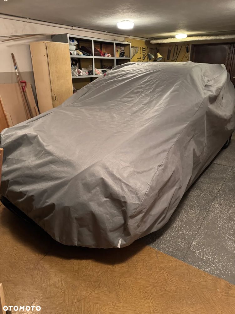 Volkswagen Golf - 10