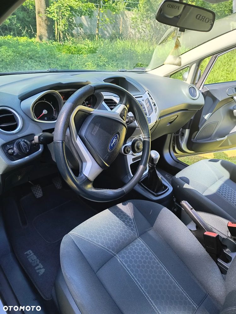 Ford Fiesta 1.25 Ambiente - 10