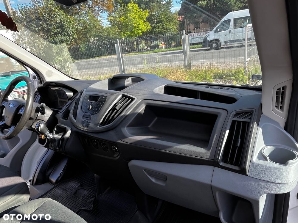 Ford Transit - 16