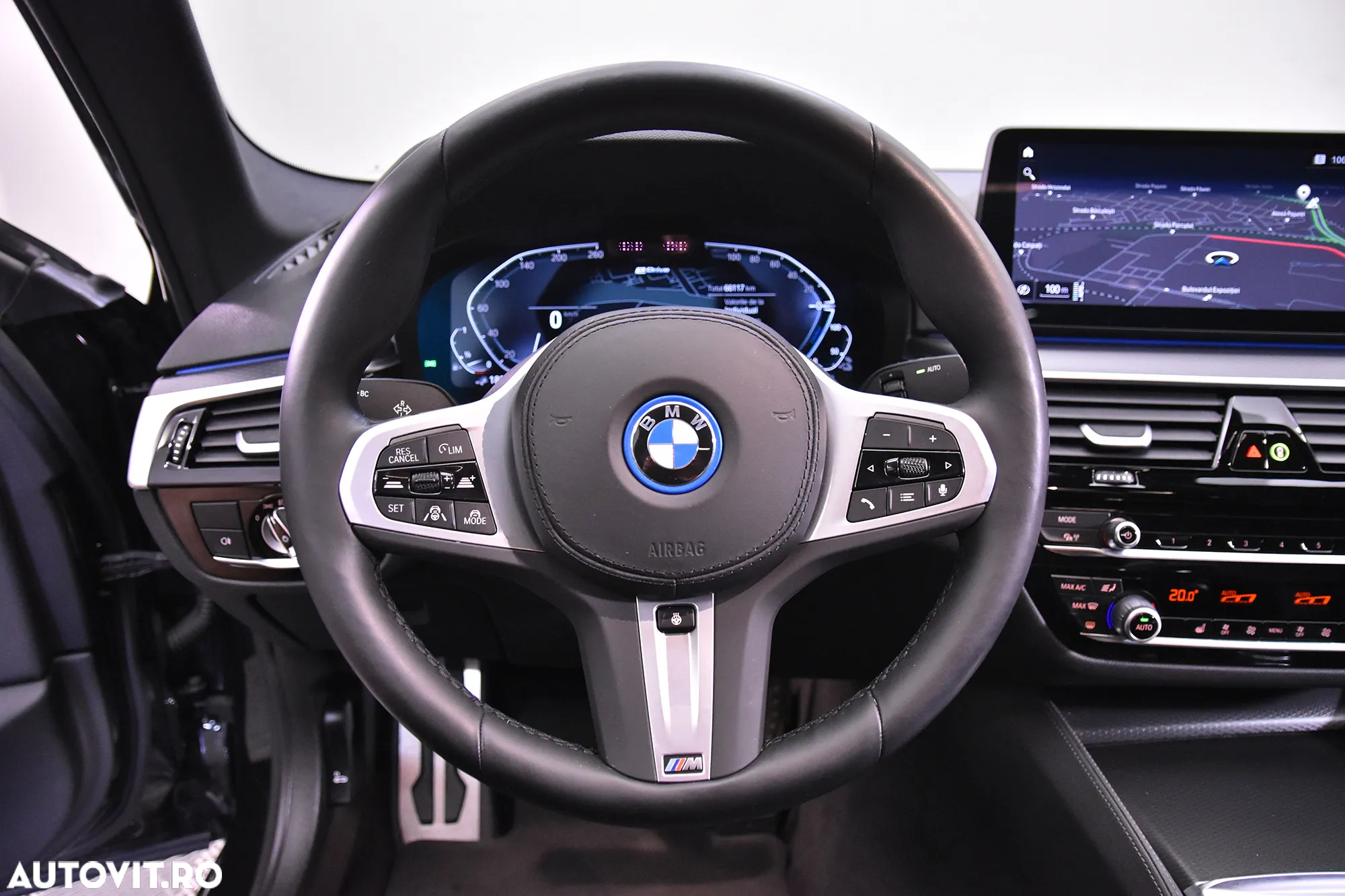 BMW Seria 5 530e xDrive Aut. - 16