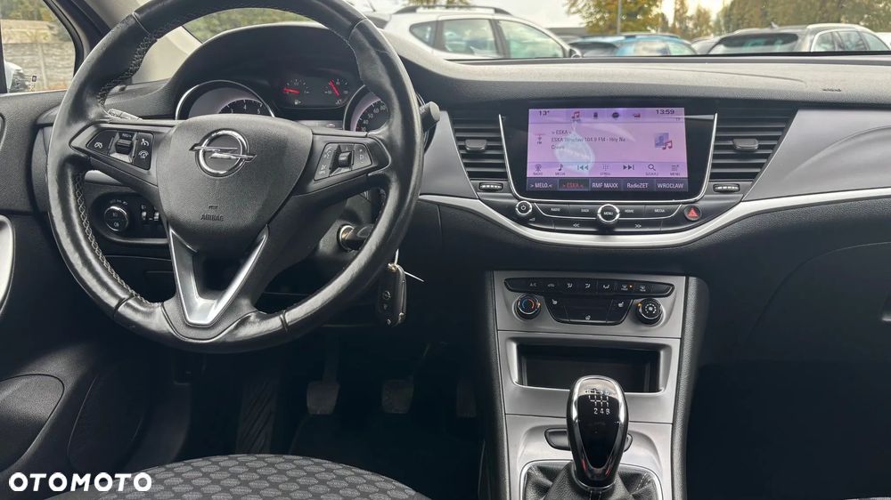 Opel Astra 1.4 Turbo Edition - 29