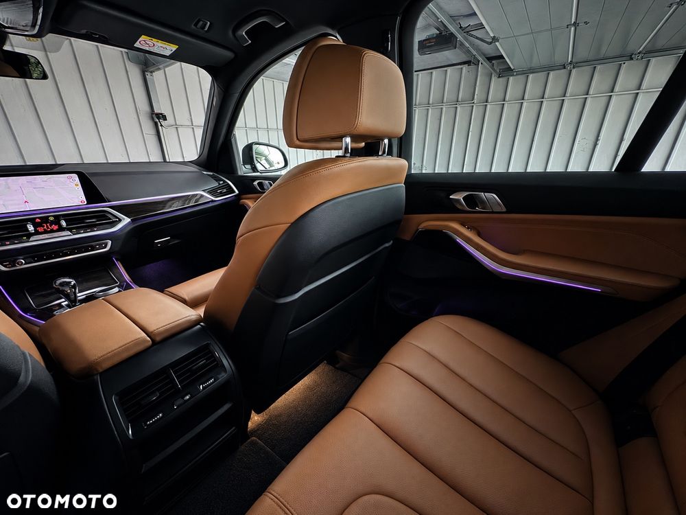 BMW X5 xDrive40d mHEV - 25