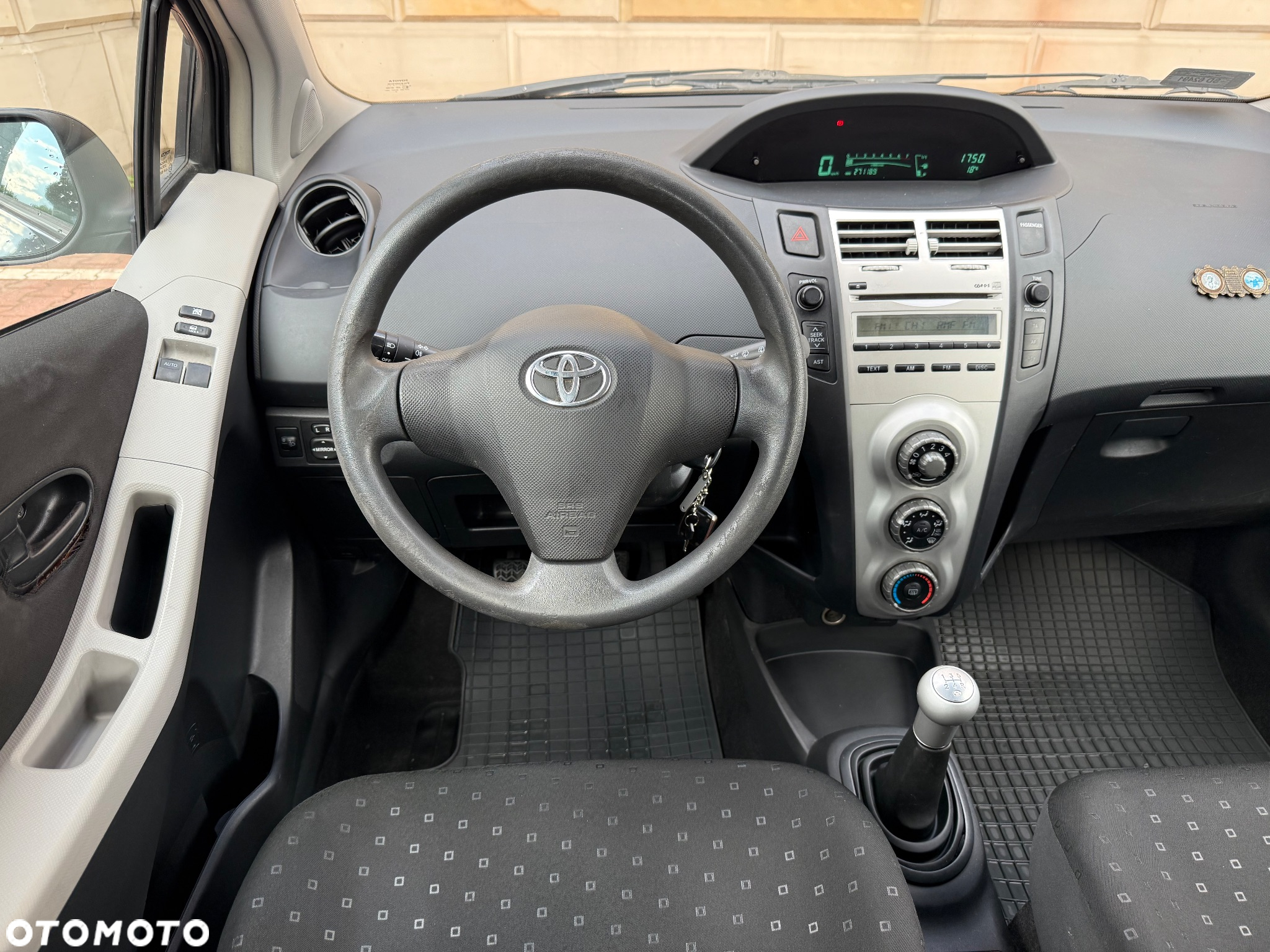 Toyota Yaris 1.3 Luna A/C - 22