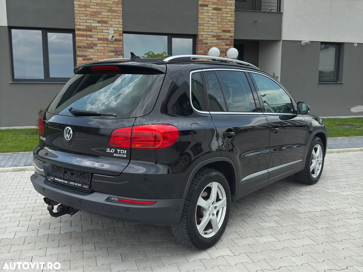 Volkswagen Tiguan - 5