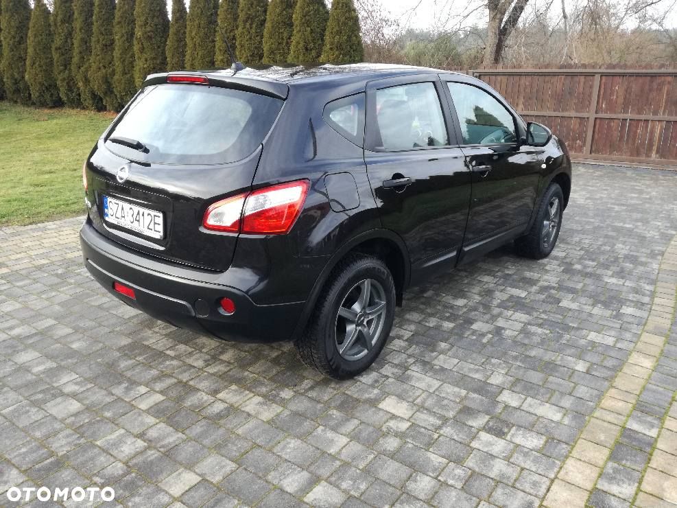 Nissan Qashqai 1.6 Visia - 11