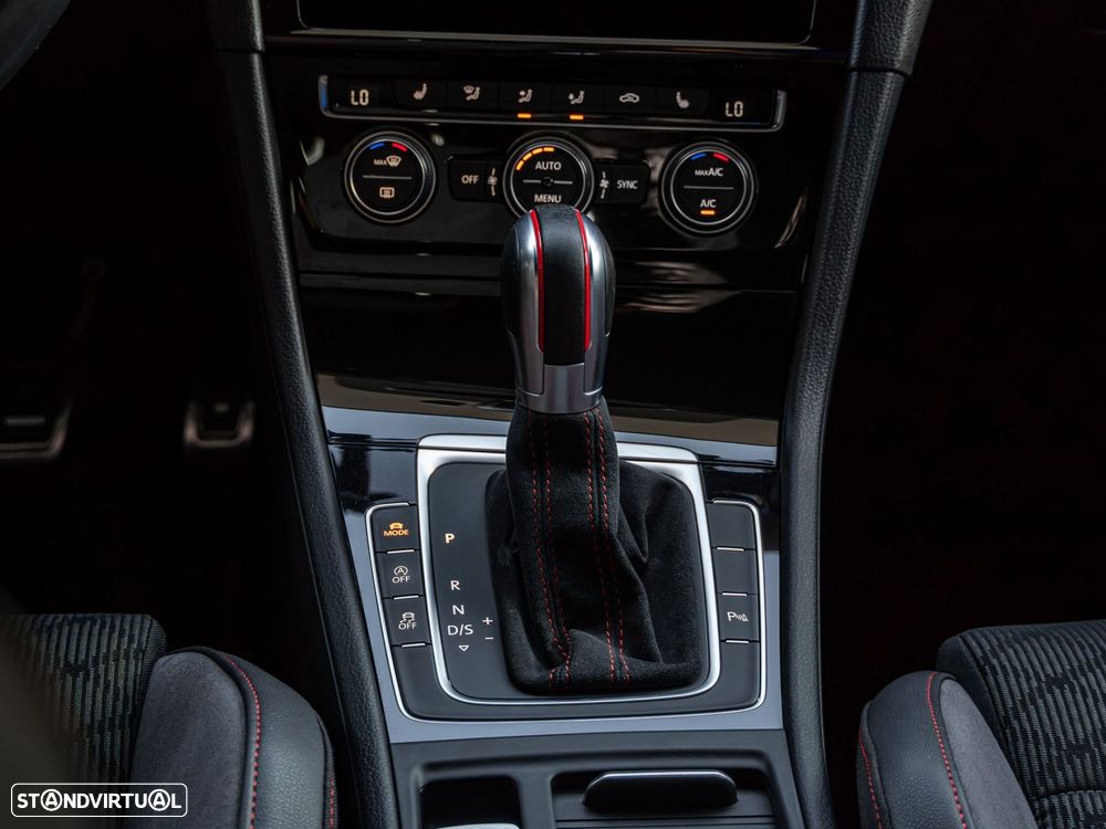 VW Golf - 16