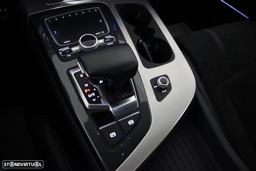 Audi Q7 3.0 TDI quattro S-line Tiptronic 7L - 21